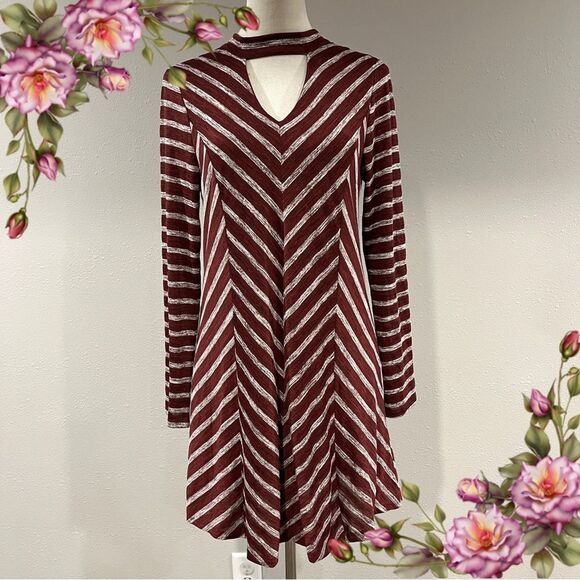 Entro Striped Burgundy and White Long Sleeve mini Dress size small - Picture 1 of 13